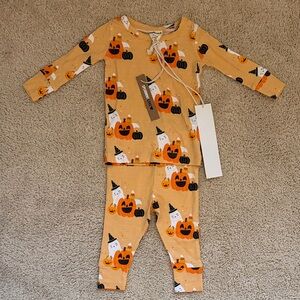 6-12 Month Spearmint Love Halloween Pumpkin and Ghost Pajama Set. NWT.
